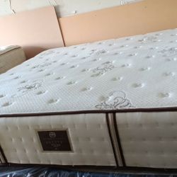 King Size Mattress (Colchon King Size)