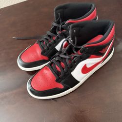 Red And White Jordan Shoes 