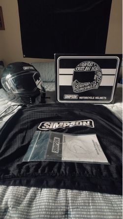 Brand New Simpson Speed Bandit Motorcycle Helmet – Medium – Gloss Black