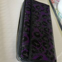 Coach Zipper Wallet 