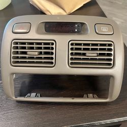 1998 Toyota Corolla dash vent