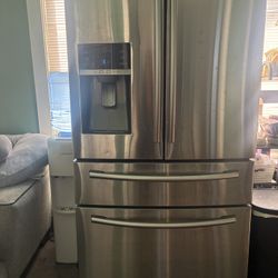 Samsung Fridge With Freezer Bottom