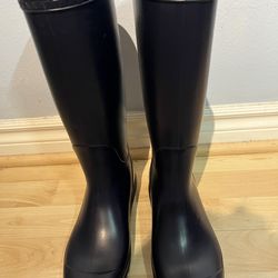 Women’s UGG Tall Rain boots-Navy blue- Women’s 6.5