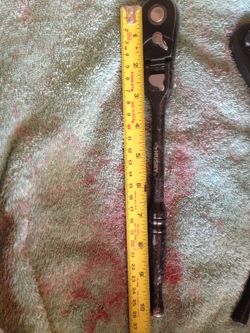 Husky 3/8 Ratchet Wrench 9"