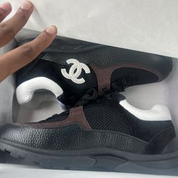 Chanel runners