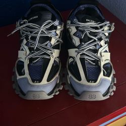 Balenciaga tracks 