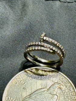 14k white gold ring 4.1g lab diamonds