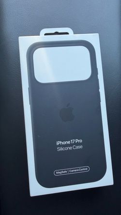 Apple iPhone 17 Pro Silicone Case with MagSafe - Black