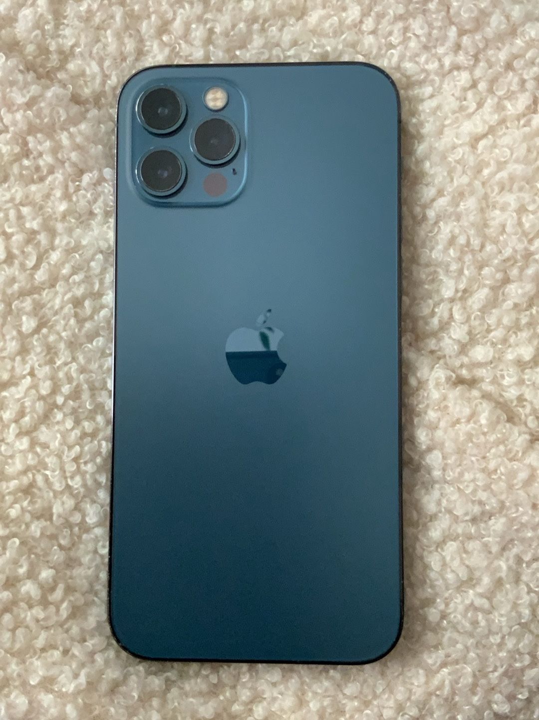 iPhone 12 Bro 