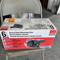 BESSEY 6 in. Heavy-Duty Bench Vise with Swivel Base