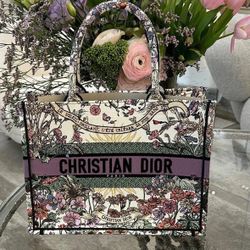 Beautiful Handbag 