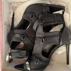 Heels 6.5 Woman