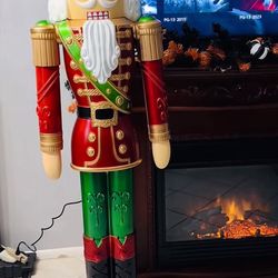 New 6ft White Beared Nutcracker LED Eyes/ Music RARE