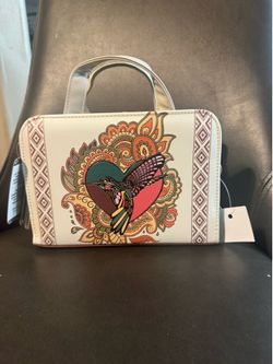 Artesanal purses