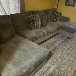 Loveseat & Sectional