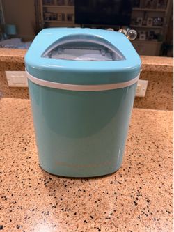 Frigidaire Ice Machine