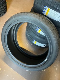 255/40/20 new Goodyear tires Tesla tires with foam TO EV 255/40r20 Llantas nuevas para Tesla con esponja