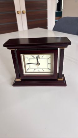 Bombay Quartz Swivel Desk / Mantle Clock and Picture Frame