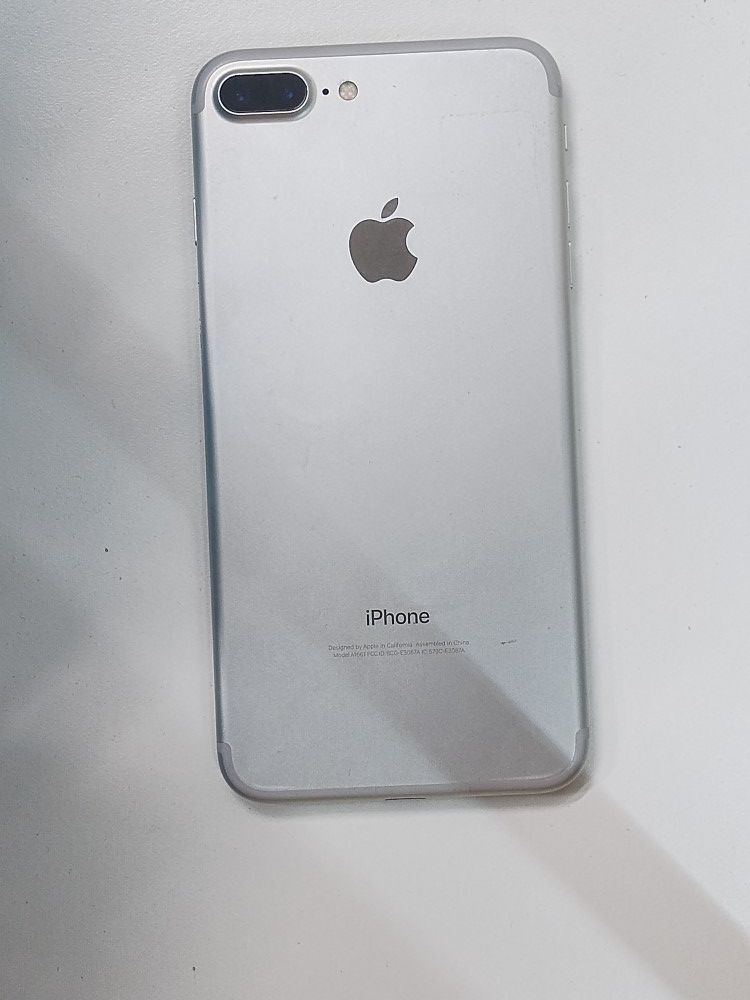 Unlocked Clean With Charger And Warranty 7 Plus 📲