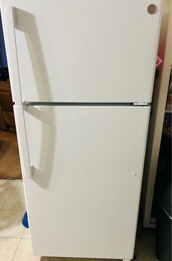 GE REFRIGERATOR