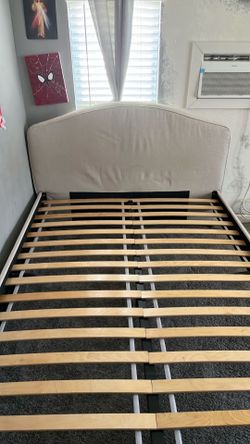 Queen size bed