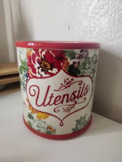 Pioneer woman  utensils  holder
