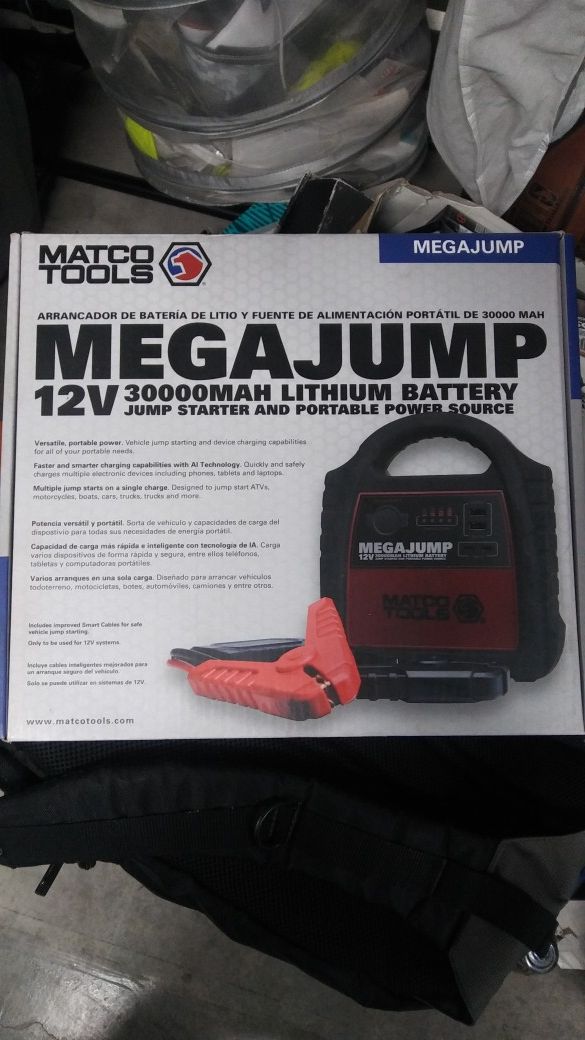 Matco Tools Mega Jump 12 volt jump starter and portable power source