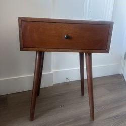 Mid-Century Modern End Table Bedside Table