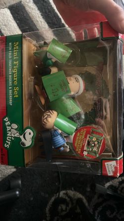 Charlie Brown Mini Figure Christmas Set