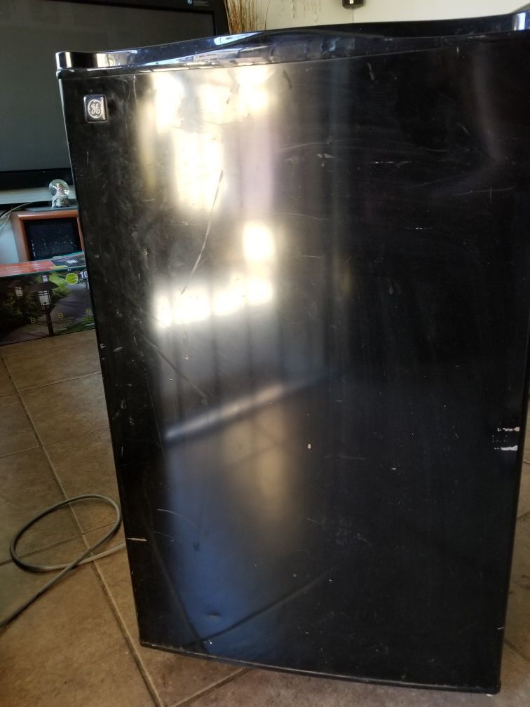 GE Mini Fridge $60 OBO