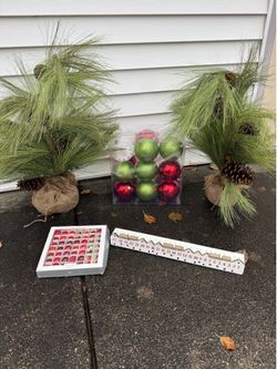 2 New Tree Decor