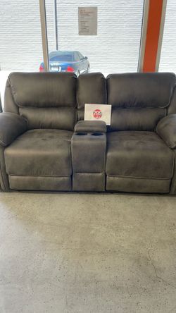 Love seat Recliner Brand New !! Just opened Box 50% Off ‼️