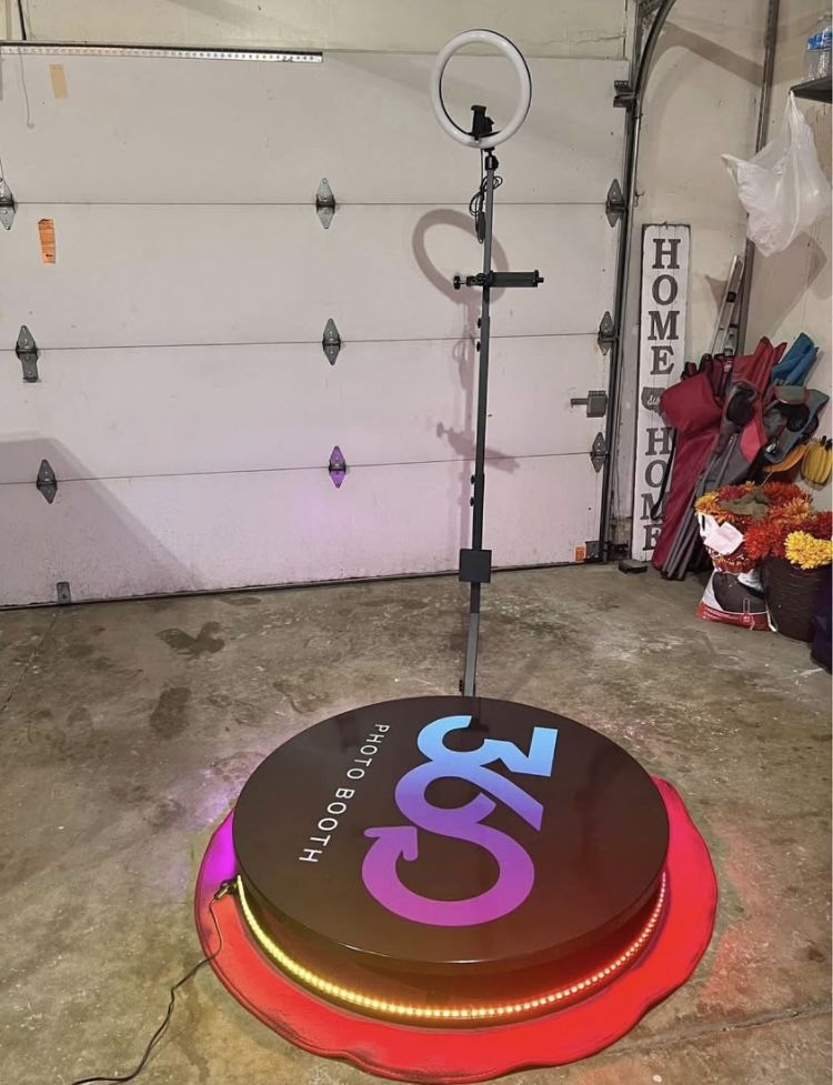 Automatic 360 Photo Booth with Flight Case