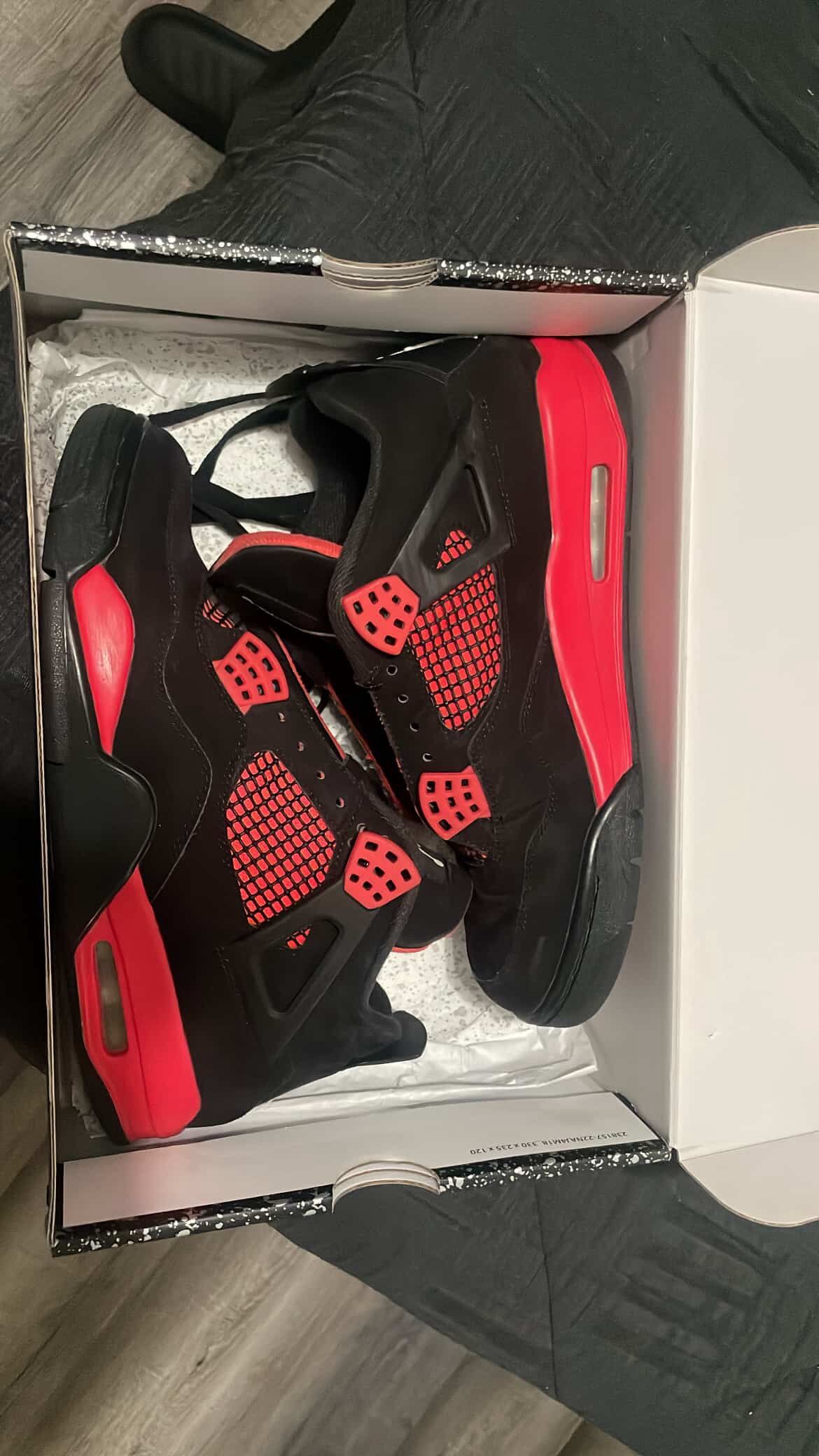 Air Jordan 4 Retro  