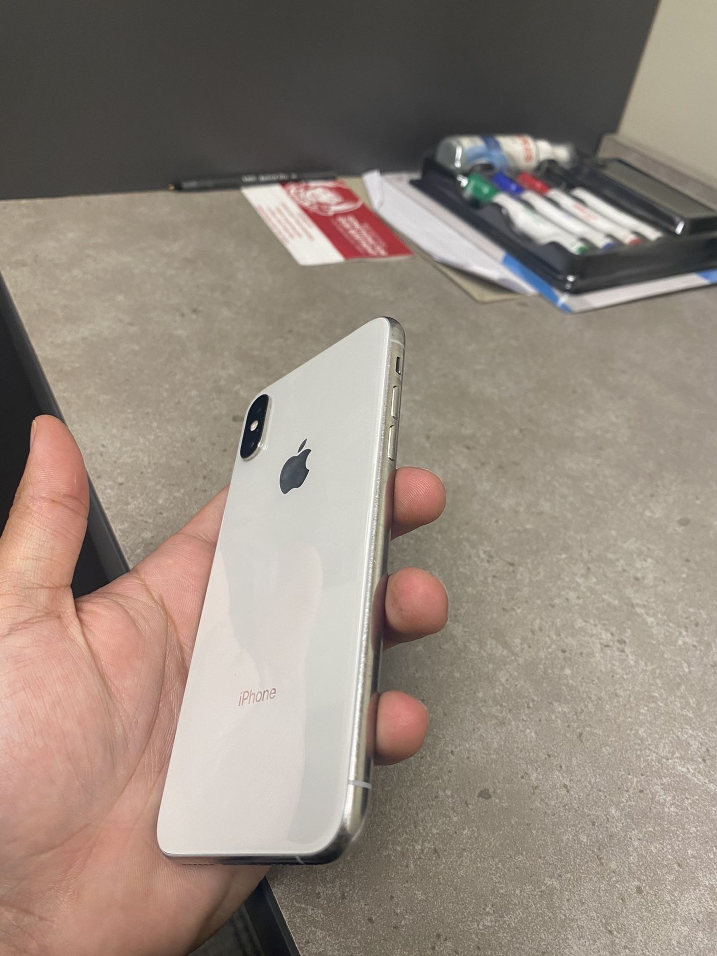 Mint condition iPhone XS 256gb