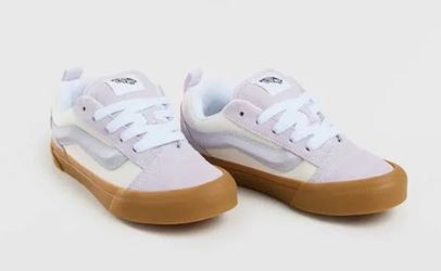 Vans Knu Skool Lavender Youth size 4 JN