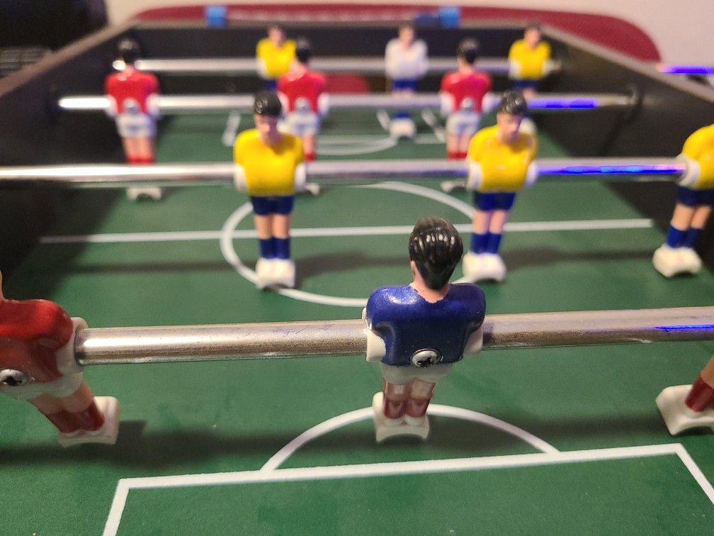 Fuseball table