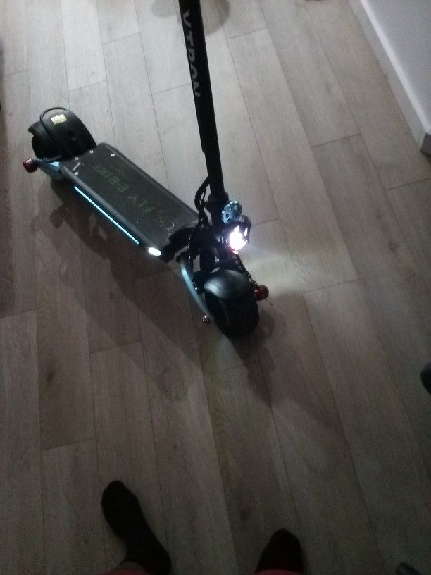 Flytron Scooter