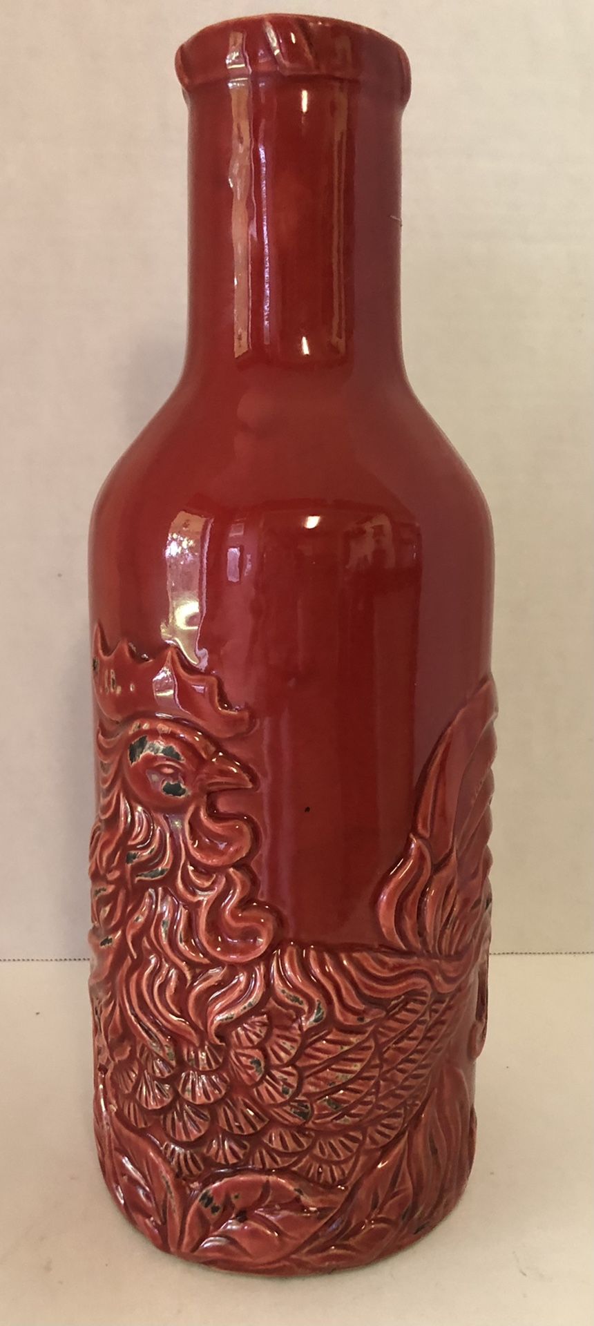 🙋‍♀️ Weathered Red Rooster Vase