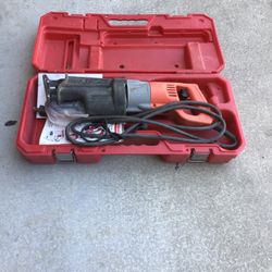 Milwaukee heavy-duty saw works perfect