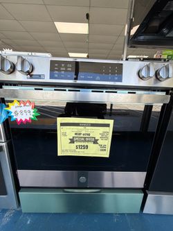 GE 30-inch Smart Slide-In Induction and Convection Range