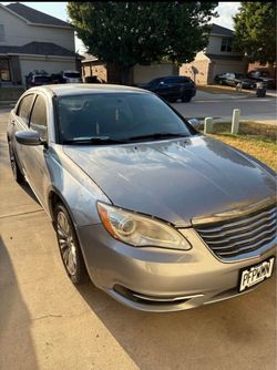 Chrysler 200