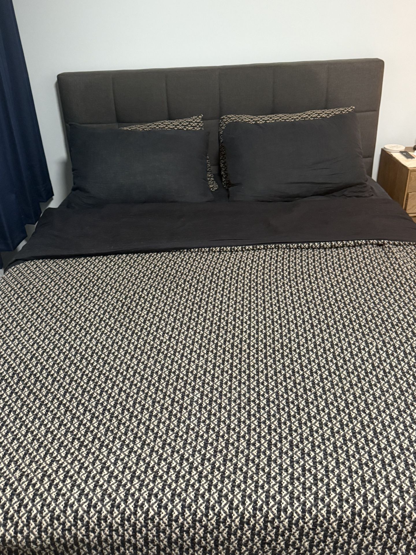 Queen Mattress & Frame & Storage Bench & End Table