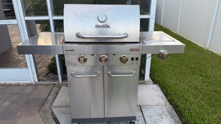 Charbroil Propane Grill