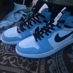 Size 11 Jordan 1 Unversity Blue 
