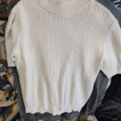 Women's Short Sleeve Sweater Size Small 