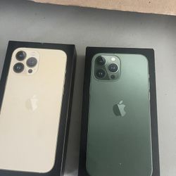 2 iPhone Boxes 