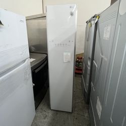 NEW STEAM CLOSET WITH ASTHMA & ALERGY FRIENDLY SANITIZER