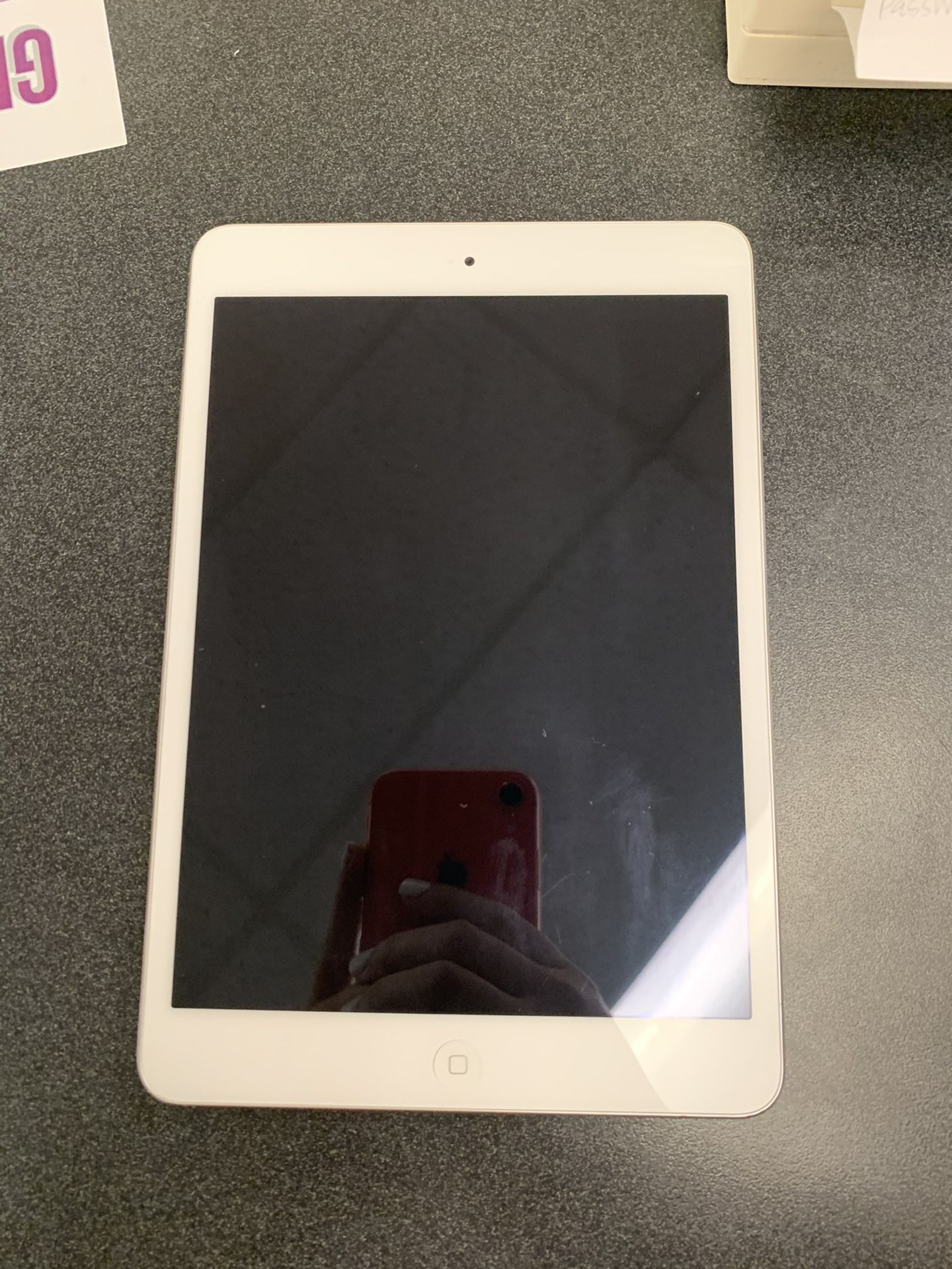 Silver Ipad Mini 2