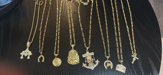 Vendo cadena chapada en oro (acero inoxidable) alta calidad diferente precio